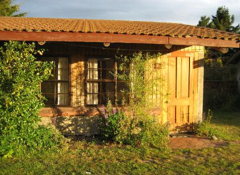 Our own little cabin at Barnyard Backpackers